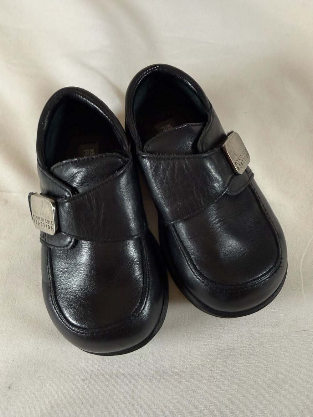 Kenneth Cole Boys Reaction Tiny Flex Size 5 1/2 M Black Leather Dress Shoes Form